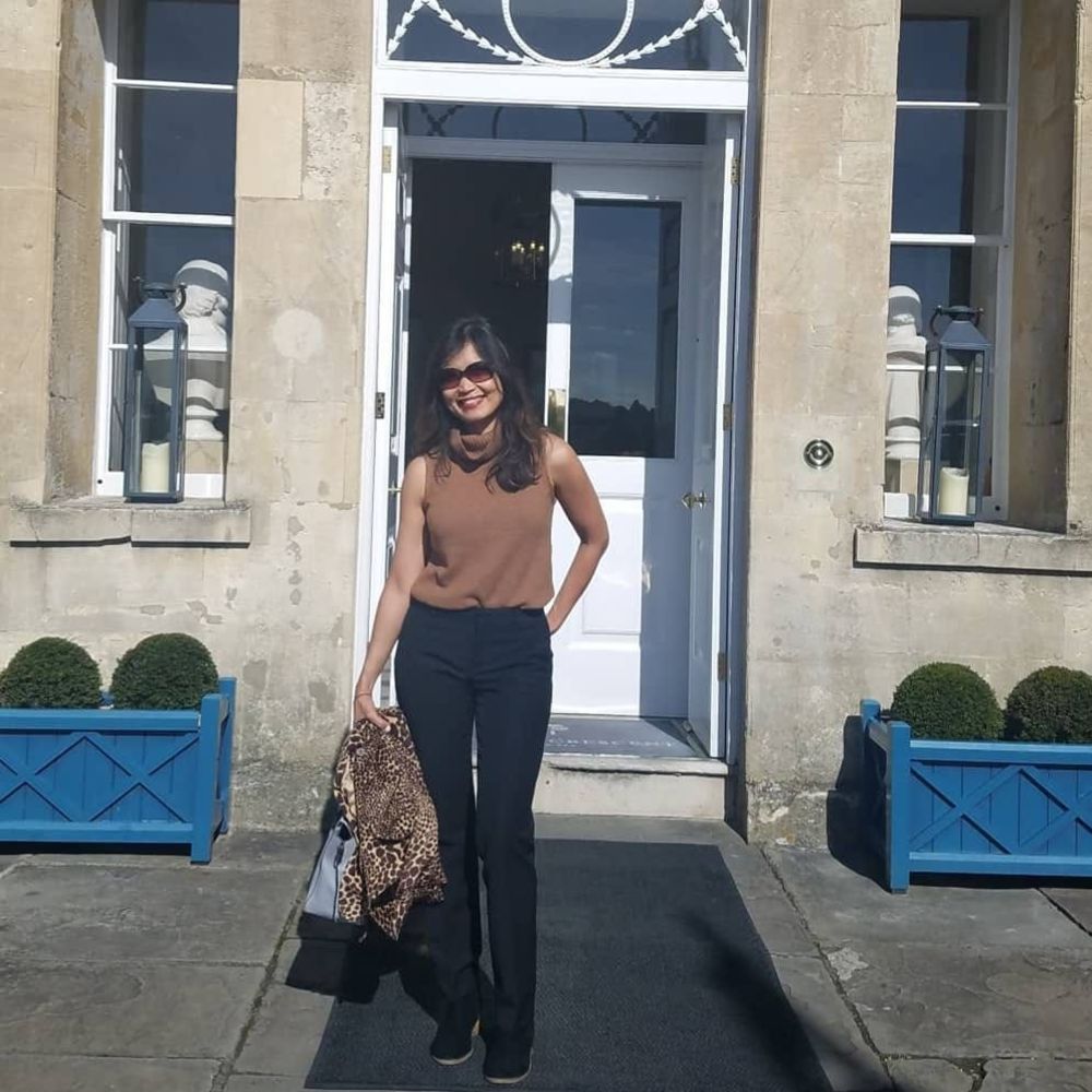 Meet your Posher, Rowena